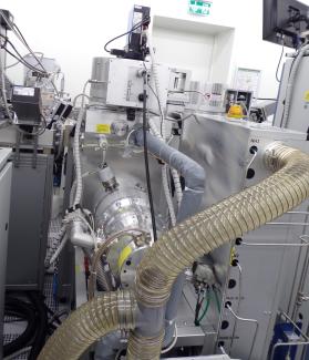 Anlage zur plasmaunterstützen chemischen Gasphasenabscheidung im Reinraumlabor